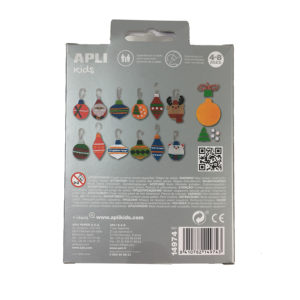 Making felt baubles - Image 2